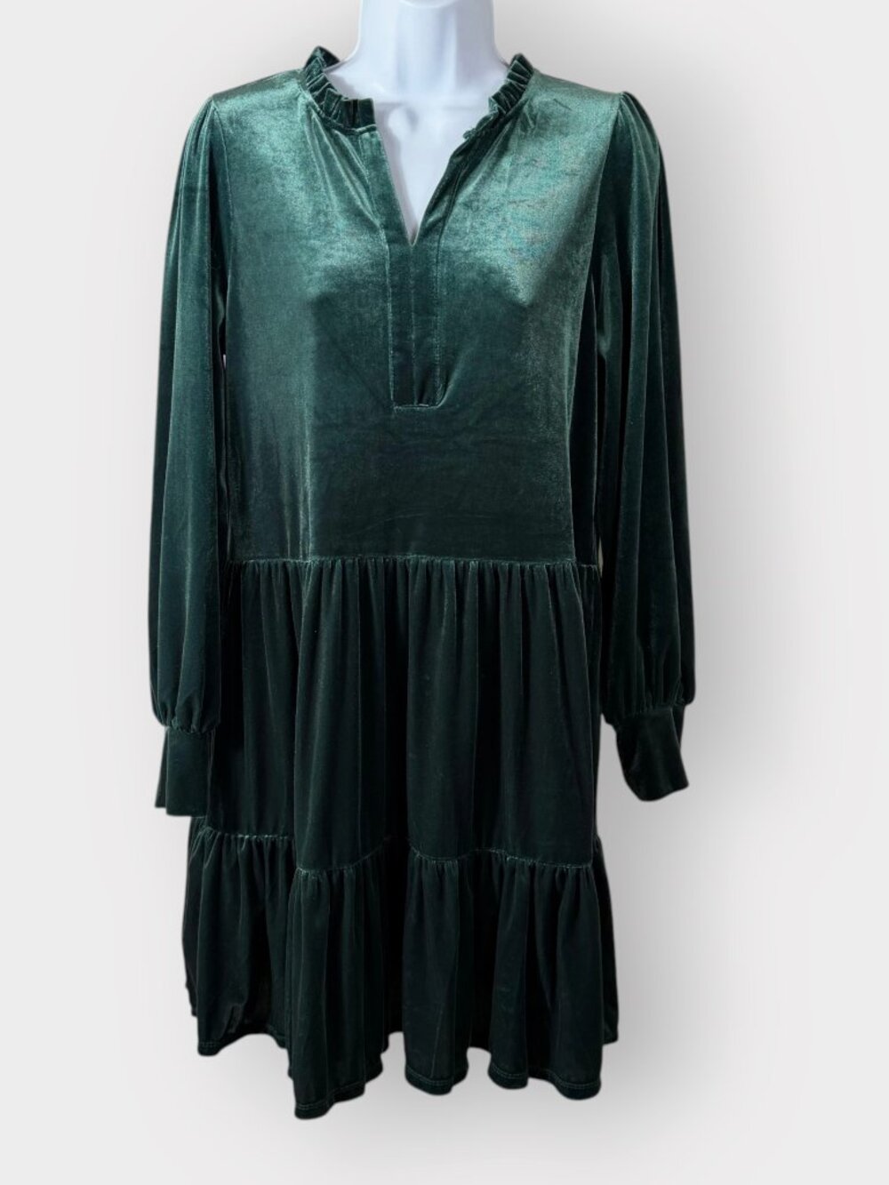 1 State Velvet Tiered Dress | 8 | Green | Dark Romantic Holiday